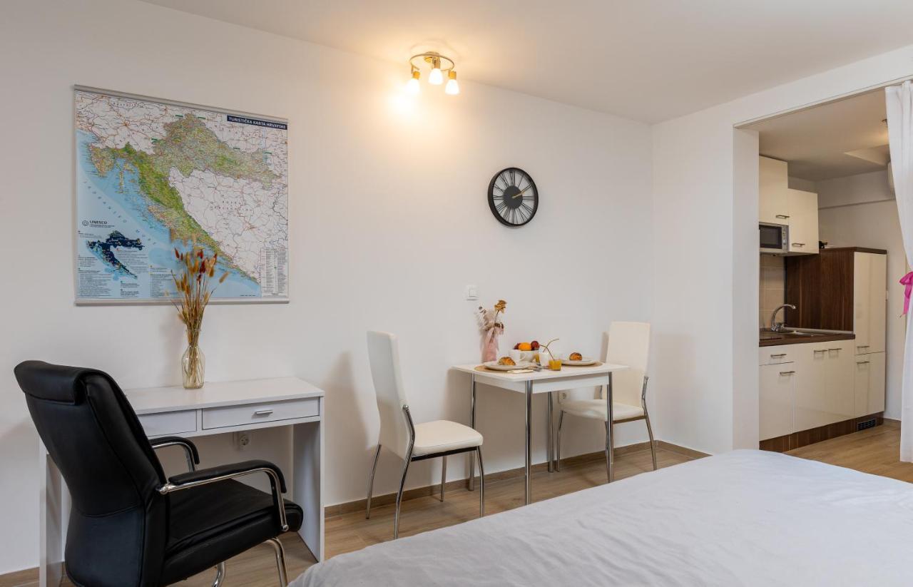 Ferienwohnung Nomad Dubrovnik + Free Parking Exterior foto